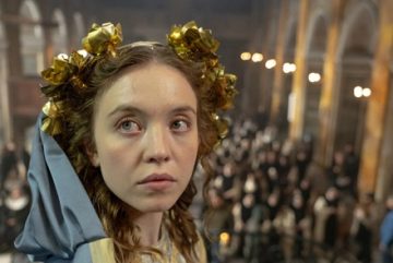 immaculate-sydney-sweeney-altar